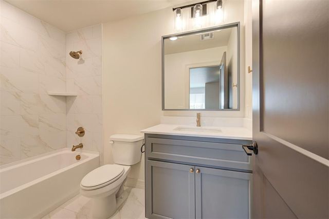 6700 NW 143rd Circle, Oklahoma City, OK 73142
