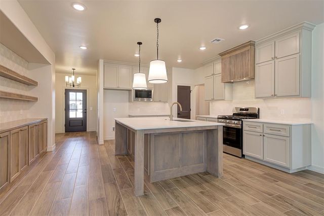 6700 NW 143rd Circle, Oklahoma City, OK 73142