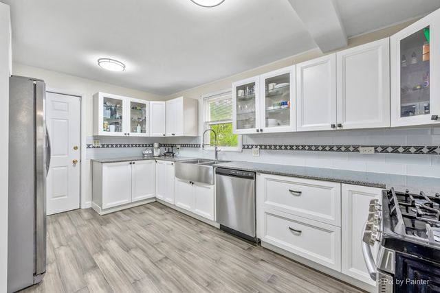 34820 N Holman Avenue, Ingleside, IL 60041