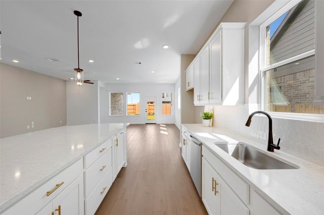 27402 Rolling Bluestem Lane, Hockley, TX 77447