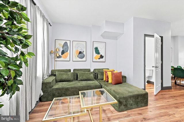 2109 N FRANKLIN ST, Philadelphia, PA 19122