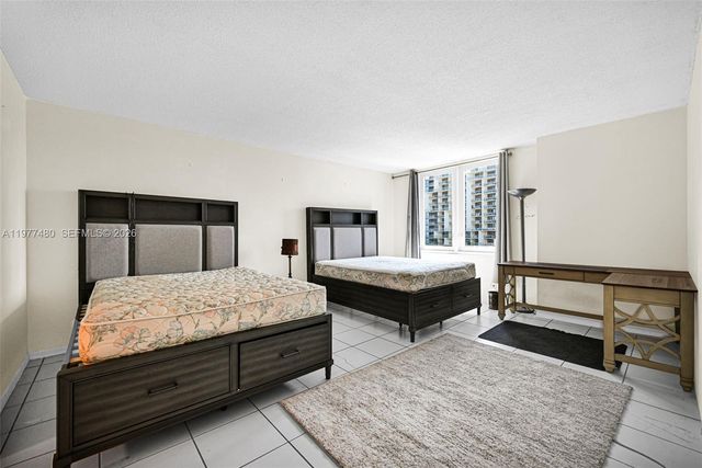 2301 Collins Ave 802, Miami Beach, FL 33139