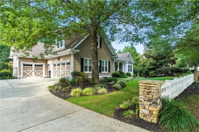 6719 Grand Marina Circle, Gainesville, GA 30506