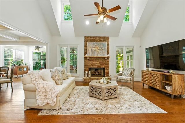 6719 Grand Marina Circle, Gainesville, GA 30506