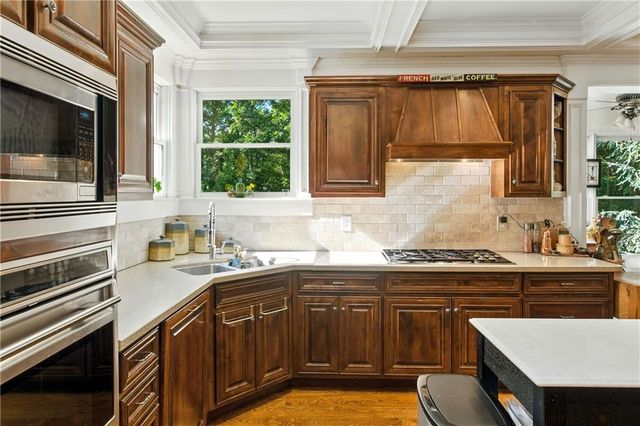 6719 Grand Marina Circle, Gainesville, GA 30506
