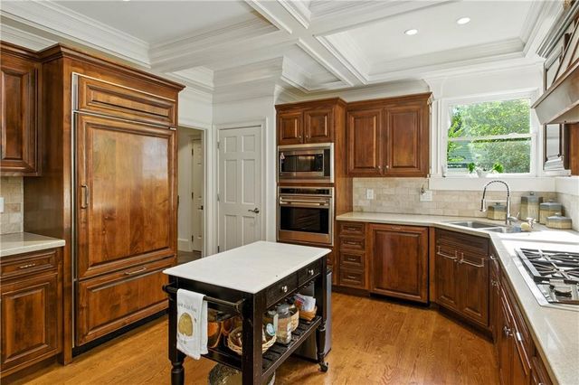 6719 Grand Marina Circle, Gainesville, GA 30506