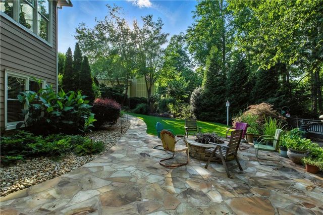 6719 Grand Marina Circle, Gainesville, GA 30506