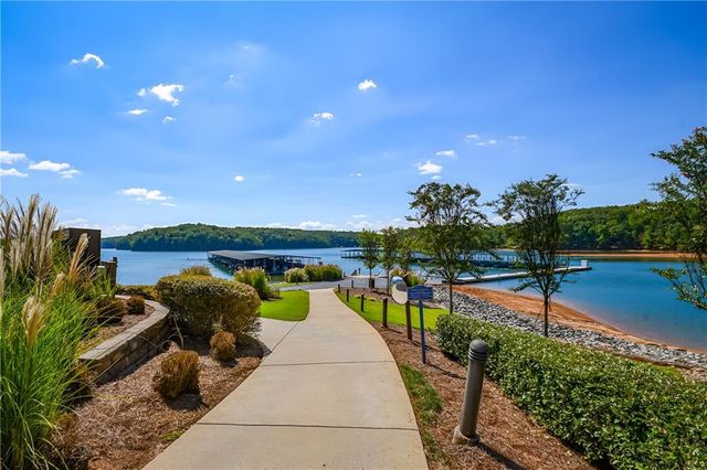 6719 Grand Marina Circle, Gainesville, GA 30506
