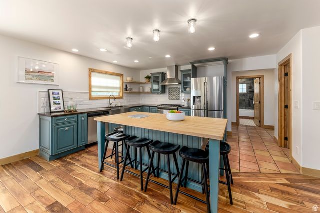 3070 E LITTLE COTTONWOOD RD, Sandy, UT 84092