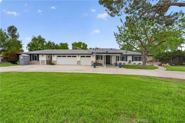 1505 Corona, Norco, CA 92860