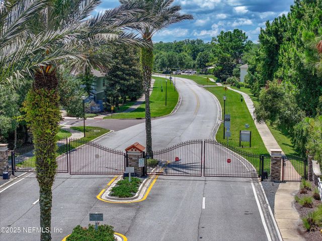 808 BLACK CHERRY Drive S, St. Johns, FL 32259