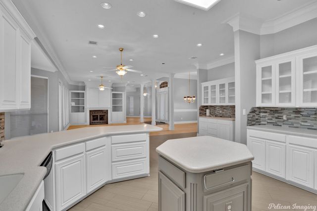 332 Crosscreek Drive, Bossier City, LA 71111