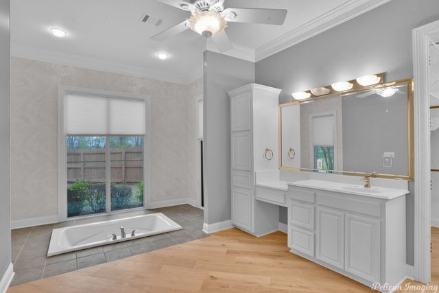 332 Crosscreek Drive, Bossier City, LA 71111