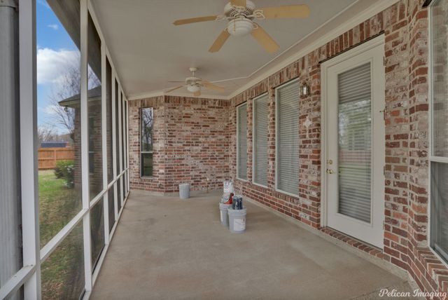 332 Crosscreek Drive, Bossier City, LA 71111