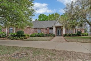 332 Crosscreek Drive, Bossier City, LA 71111