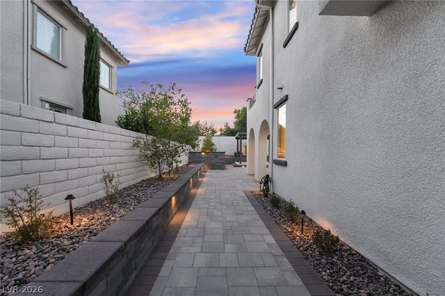 12128 Vista Linda Avenue, Las Vegas, NV 89138