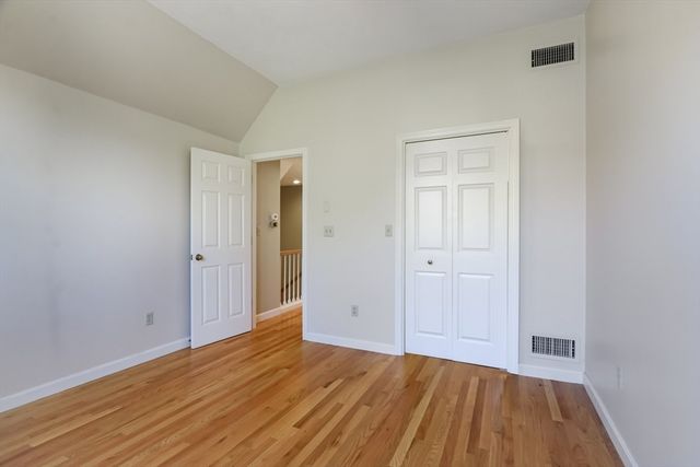 35 Mitchell Grant Way 35, Bedford, MA 01730