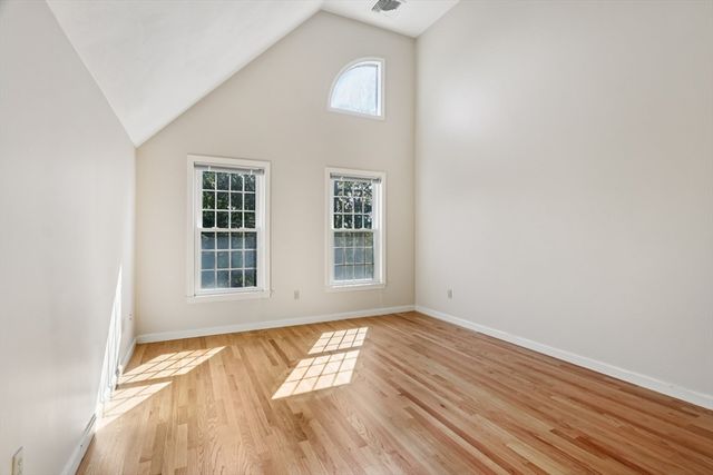 35 Mitchell Grant Way 35, Bedford, MA 01730