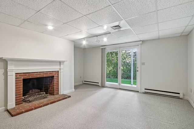 35 Mitchell Grant Way 35, Bedford, MA 01730