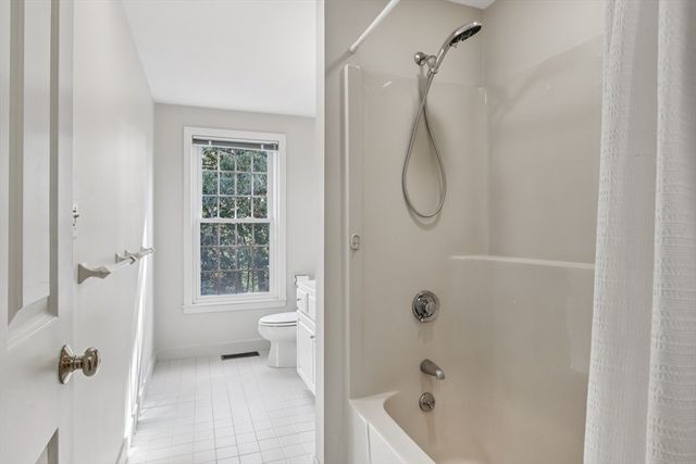 35 Mitchell Grant Way 35, Bedford, MA 01730