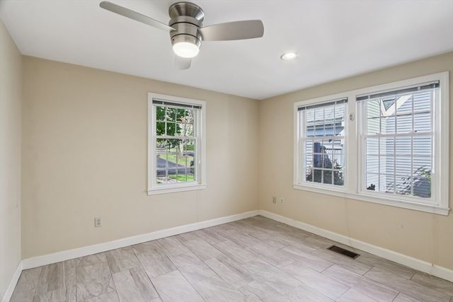 35 Mitchell Grant Way 35, Bedford, MA 01730
