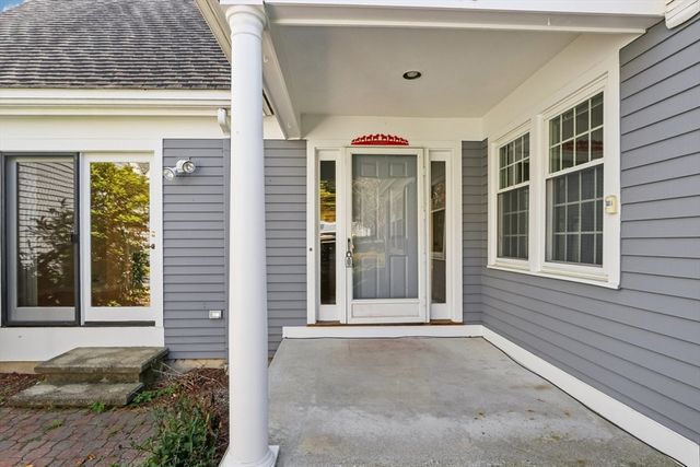 35 Mitchell Grant Way 35, Bedford, MA 01730
