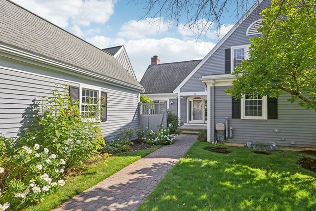 35 Mitchell Grant Way 35, Bedford, MA 01730