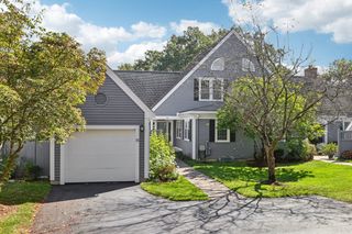 35 Mitchell Grant Way 35, Bedford, MA 01730