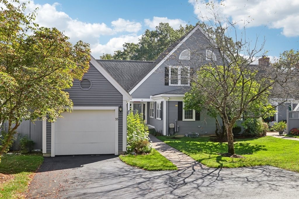 35 Mitchell Grant Way 35, Bedford, MA 01730