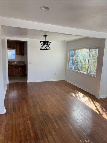 2810 8th Ave, Los Angeles, CA 90018