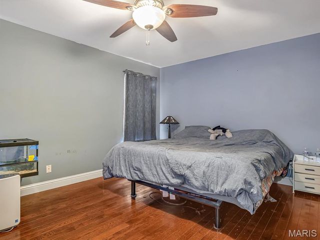 1413 Schwarz Meadow Drive, O'fallon, IL 62269