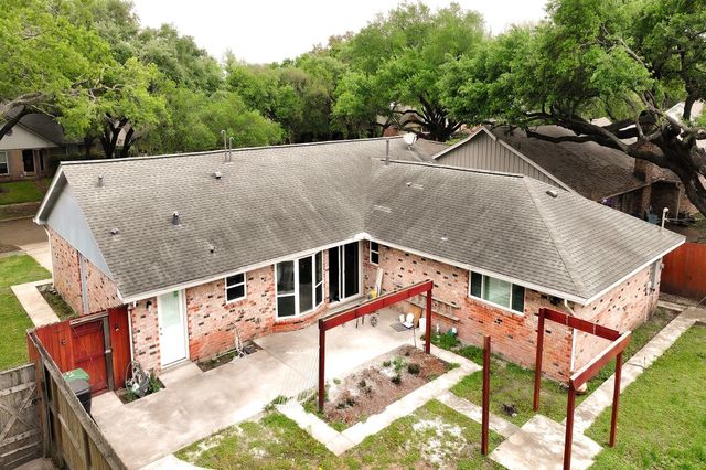 8335 Langdon Lane, Houston, TX 77036