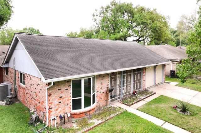 8335 Langdon Lane, Houston, TX 77036