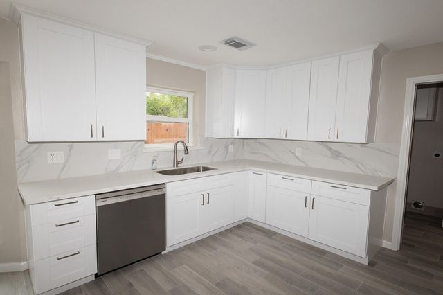 8335 Langdon Lane, Houston, TX 77036