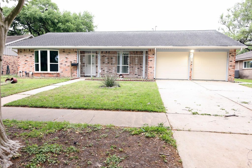 8335 Langdon Lane, Houston, TX 77036