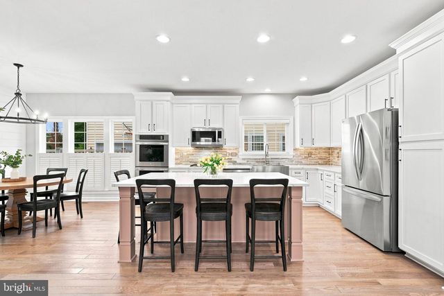 3283 MULBERRY ST, Edgewater, MD 21037