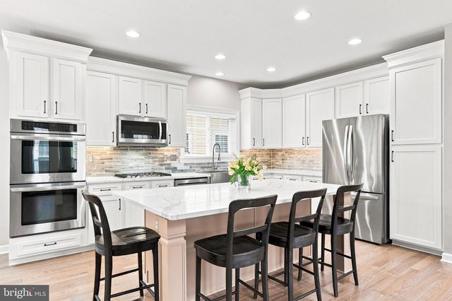 3283 MULBERRY ST, Edgewater, MD 21037
