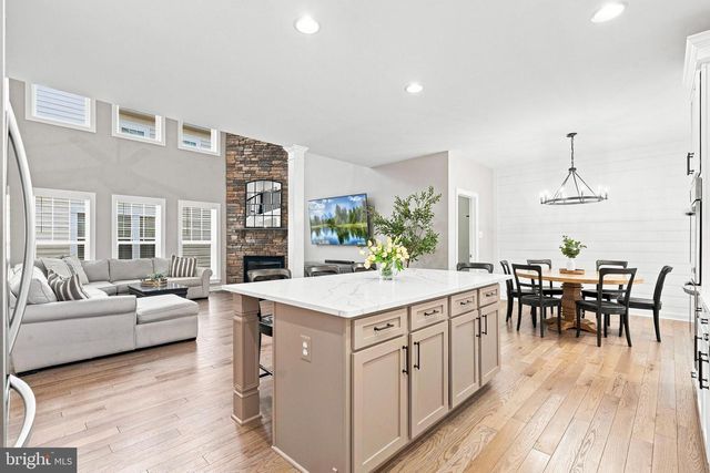 3283 MULBERRY ST, Edgewater, MD 21037