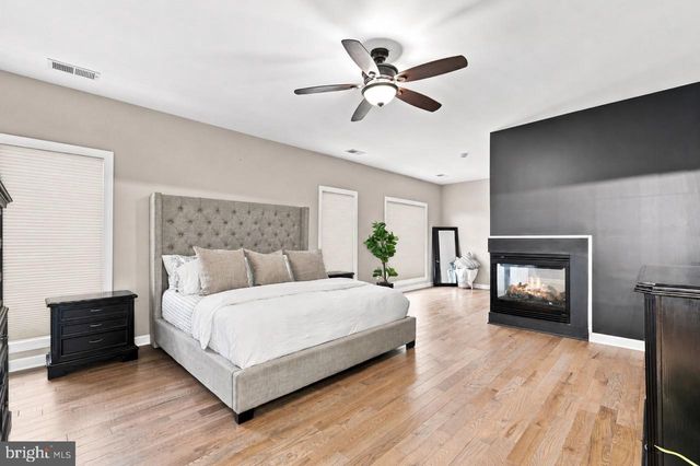3283 MULBERRY ST, Edgewater, MD 21037