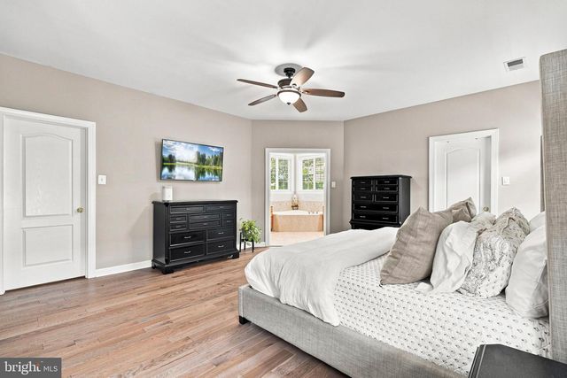 3283 MULBERRY ST, Edgewater, MD 21037
