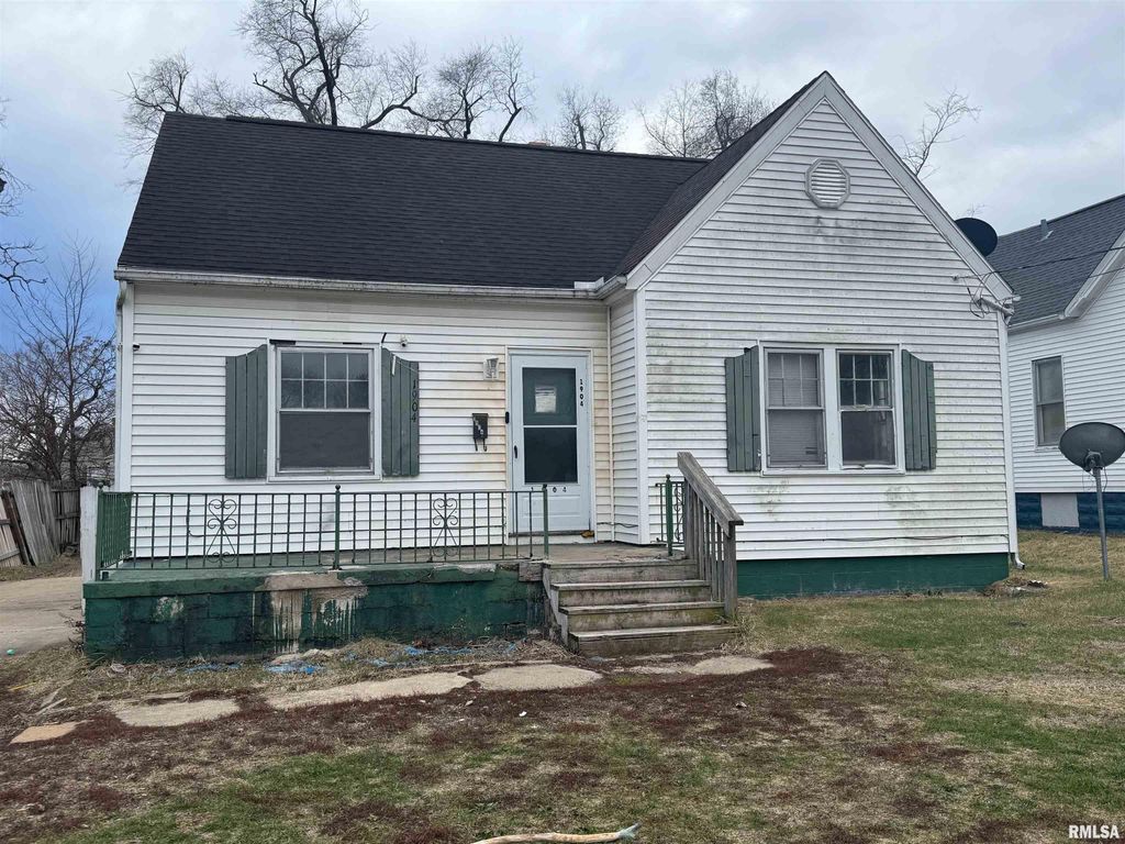 1904 W PROCTOR Street, Peoria, IL 61605