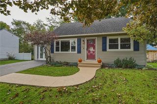 8385 Zenith Drive, Clay, NY 13027