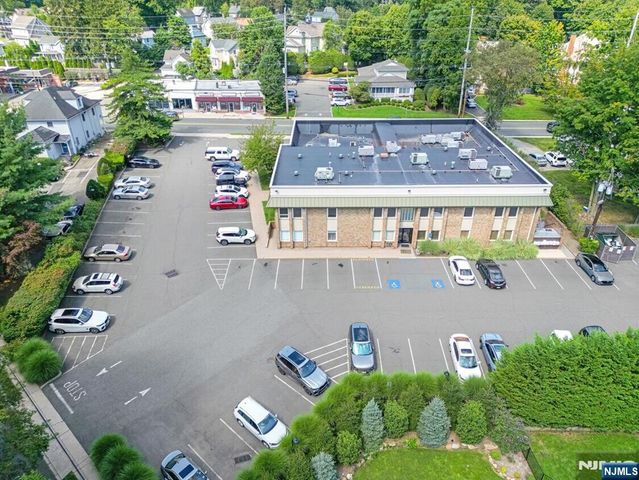 385 Maple Avenue, Glen Rock, NJ 07452