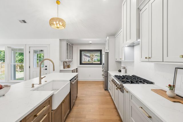 980 Cottingham Drive, Mount Pleasant, SC 29464