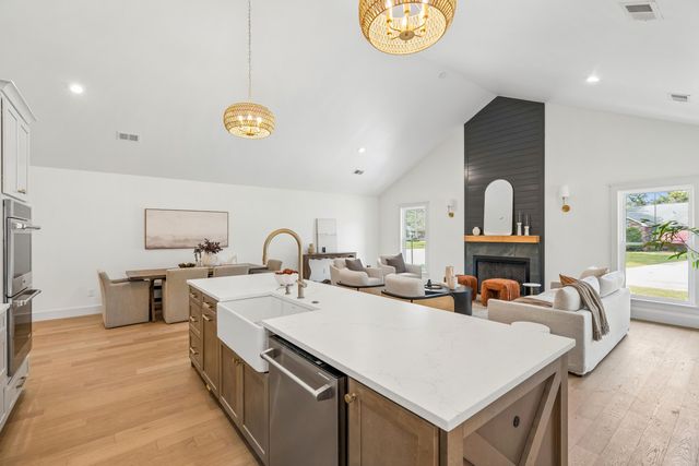 980 Cottingham Drive, Mount Pleasant, SC 29464