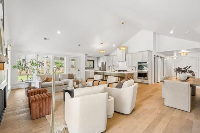 980 Cottingham Drive, Mount Pleasant, SC 29464