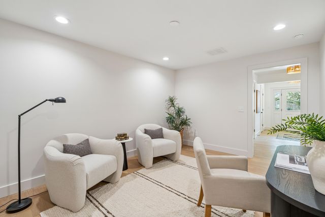 980 Cottingham Drive, Mount Pleasant, SC 29464