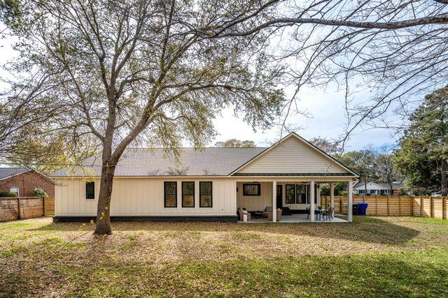 980 Cottingham Drive, Mount Pleasant, SC 29464