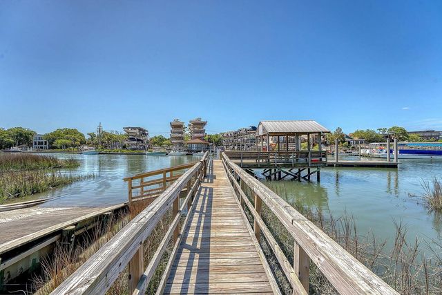 980 Cottingham Drive, Mount Pleasant, SC 29464