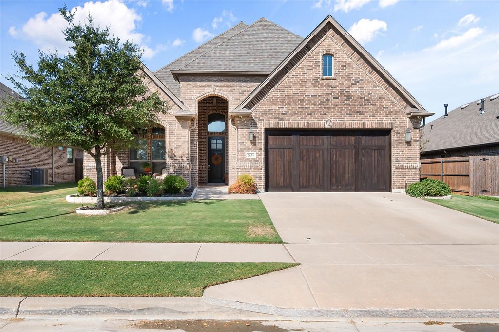 2633 Trinity Trail Way, Fort Worth, TX 76118 — photo 4